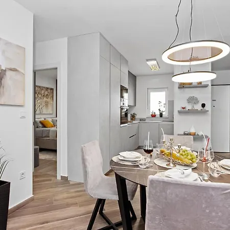 Apartment Gordana 2298 Medulin